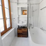Moderne Et Elegant A D'oex