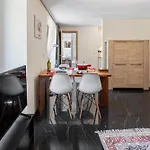 Moderne Et Elegant A D'oex *