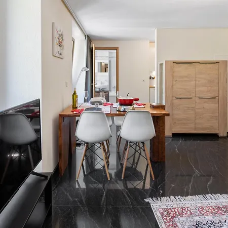 Moderne Et Elegant A D'oex *