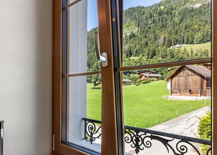 アパート Moderne Et Elegant A D'oex シャトー・デー